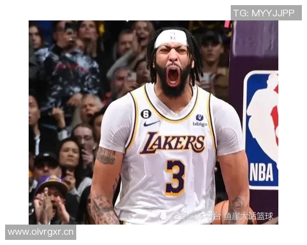 势如破竹的精彩瞬间弗拉格飞身大帽拉塞尔助攻浓眉空中暴扣