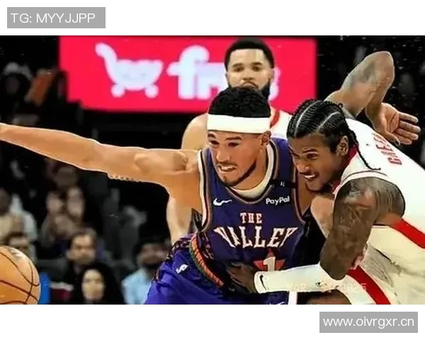 布克赞杰伦格林潜力无限称其进攻风格极具侵略性 布克赞杰伦格林潜力无限称其进攻风格极具侵略性