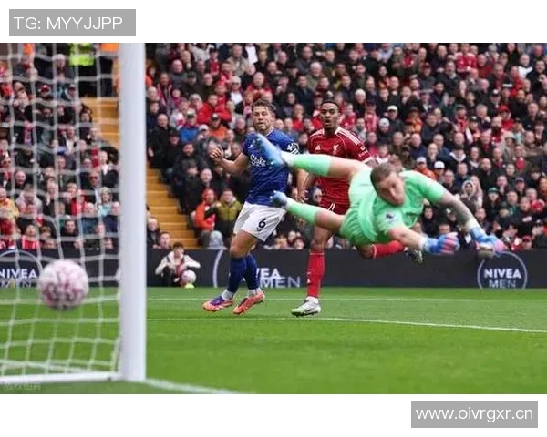 赫拉芬贝赫腿筋轻微受伤将回利物浦接受进一步检查