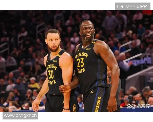 浓眉称赞球队阵容深度九到十名球员具备轮换实力 浓眉称赞球队阵容深度九到十名球员具备轮换实力