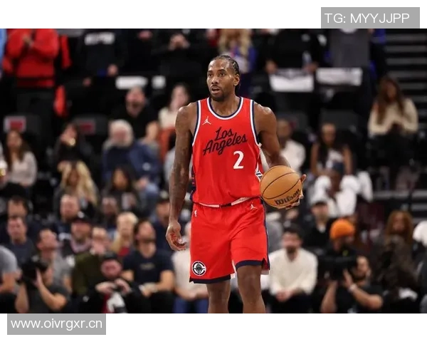 比尔盛赞莱昂纳德天赋卓越称其为篮球历史顶尖球员之一 比尔盛赞莱昂纳德天赋卓越称其为篮球历史顶尖球员之一