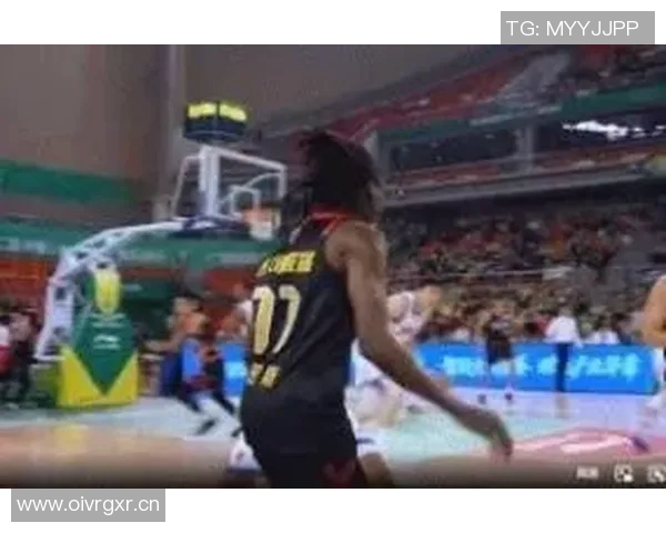 特奎维恩史密斯砍下41分10篮板媒体人称其为归化新星太吸引人 特奎维恩史密斯砍下41分10篮板媒体人称其为归化新星太吸引人