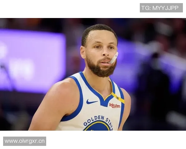 科尔谈库里缺阵球队表现三分球只是吉米多样进攻的一个选择