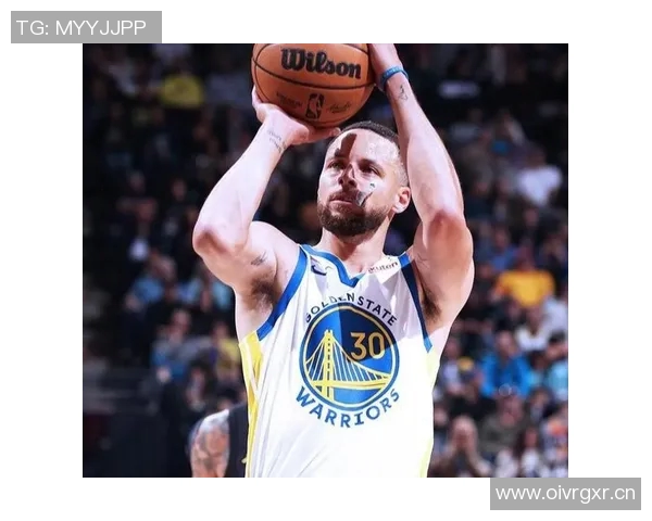 NBA揭幕战前瞻库里成为历史第十位为同一球队效力17年的球员