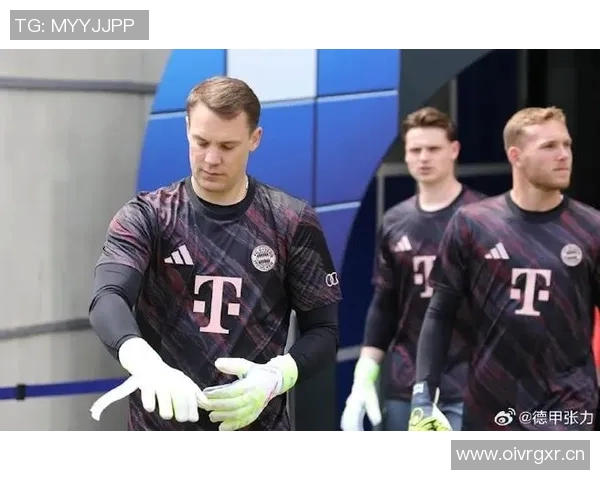 法尔克透露拜仁为门将佩雷茨寻求新租借球队南安普顿表现出浓厚兴趣 法尔克透露拜仁为门将佩雷茨寻求新租借球队南安普顿表现出浓厚兴趣