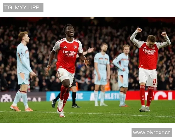 阿森纳官方推特发布海报热身联赛杯对阵布莱顿的精彩战役