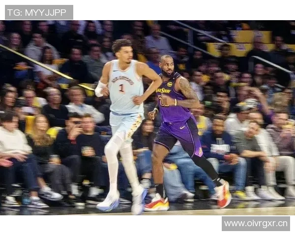 湖人期待詹姆斯在对阵马刺的比赛中强势复出缓解坐骨神经痛困扰 湖人期待詹姆斯在对阵马刺的比赛中强势复出缓解坐骨神经痛困扰