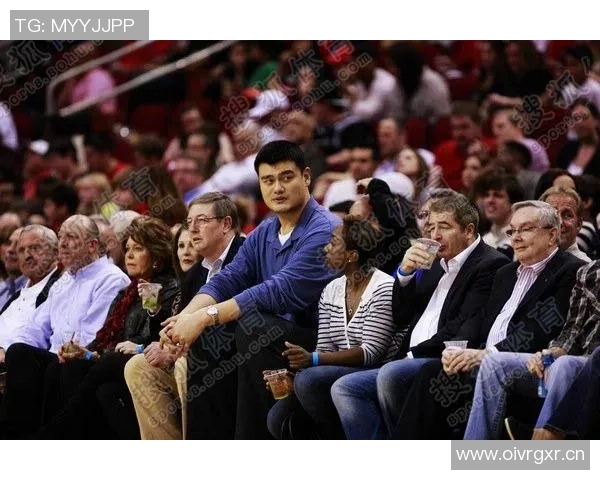 书豪香港企业峰会之旅与蔡老板姚明相聚并畅游迪士尼乐园