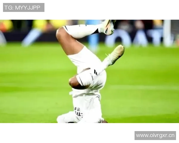 姆巴佩因脚踝扭伤缺席法国队首场训练正在积极接受治疗